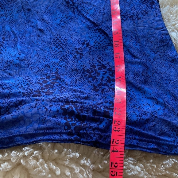 Alfani essential v neck size M - Picture 5 of 7